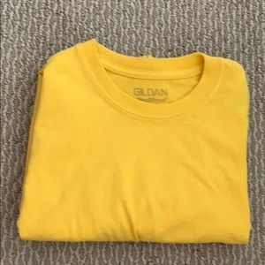 Yellow tshirt
